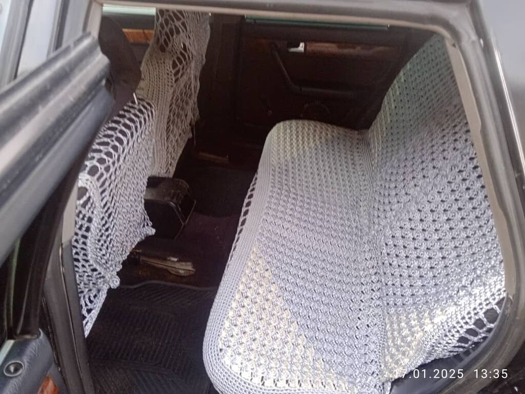 Audi 100: 1992 г., 2.6 л, Механика, Бензин, Универсал: фото 2