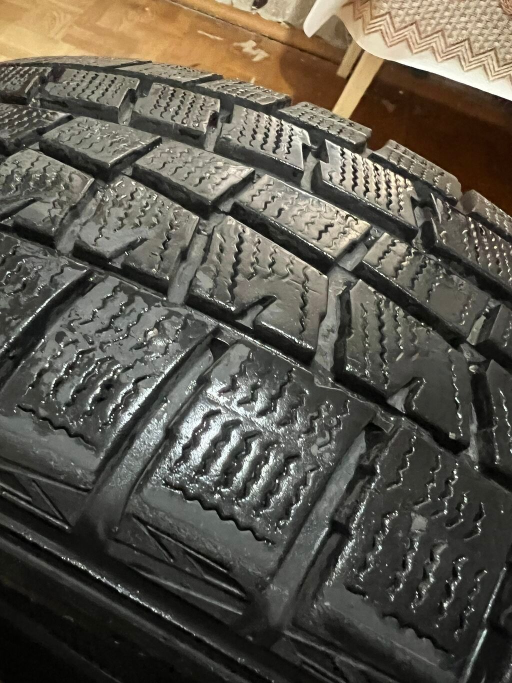 Шины 215 / 65 / R 16, Зима, Б/у, Комплект, Легковые, Dunlop: фото 5