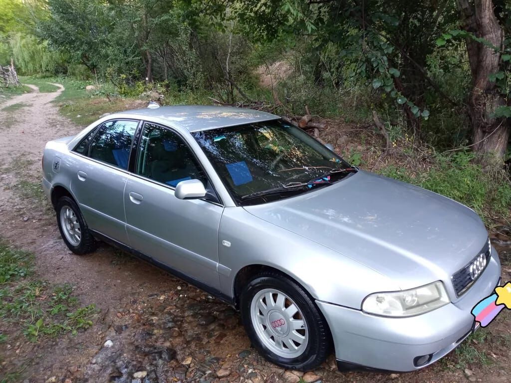 Audi A4: 2000 г., 1.8 л, Автомат, Бензин, Седан: фото 3
