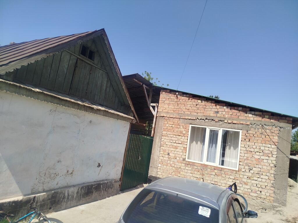Продаётся дом из трёх комнат в селе Красная речка. Кухня и санузел: фото 2