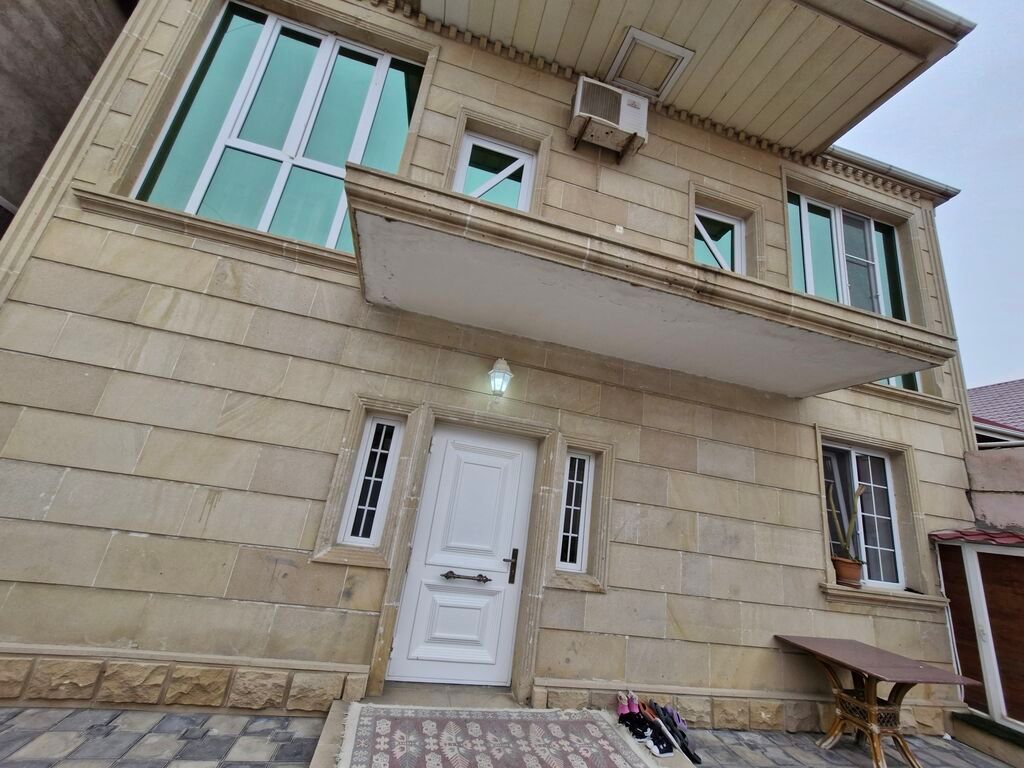 M.Ə.Rəsulzadədə 5 otaqlı həyət evi satılır, 210 m², 240 000 AZN, şəkil 2 / 12