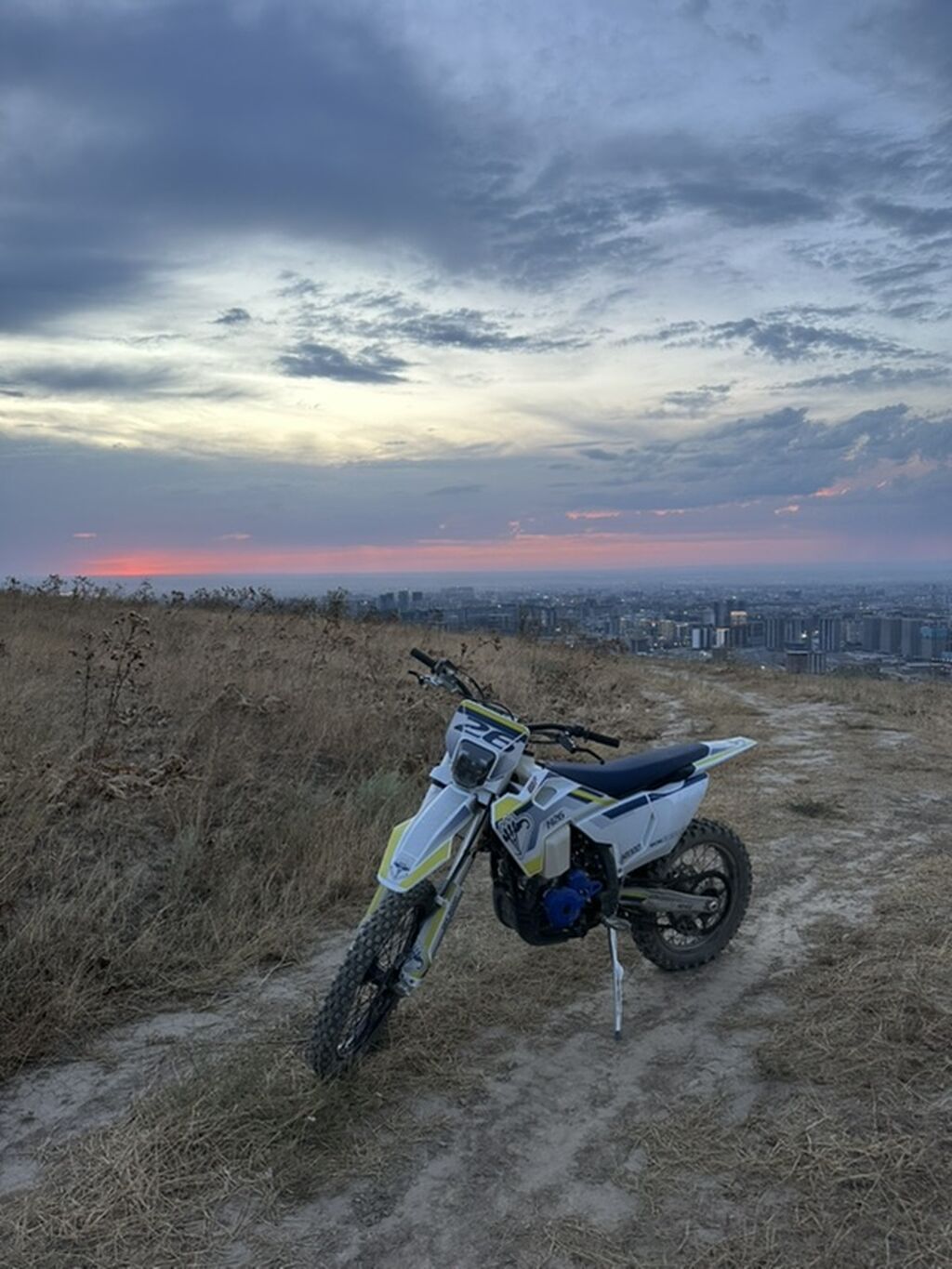 Эндуро 300 куб. см, Бензин, Взрослый, Б/у: фото 2
