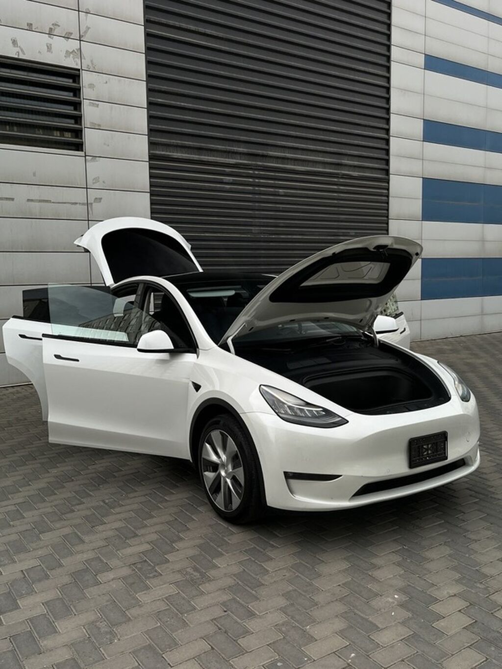 Tesla Model Y: 2021 г., Автомат, Электромобиль, Кроссовер: фото 2