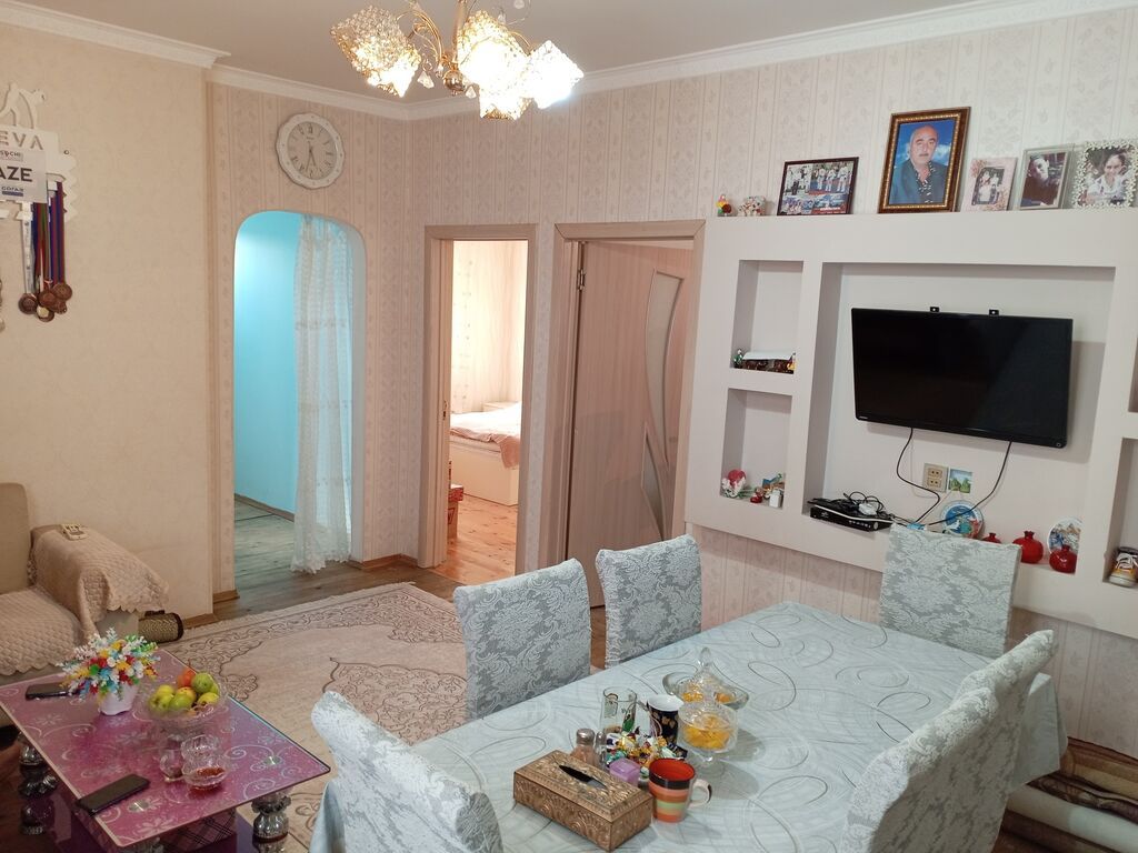 2 otaqlı, 90 kv. m, Kredit yoxdur, Orta təmir
