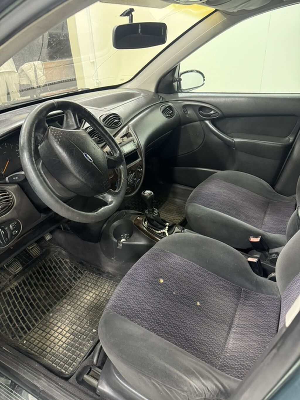 Ford Focus: 2002 г., 1.8 л, Механика, Бензин, Хэтчбэк: фото 5