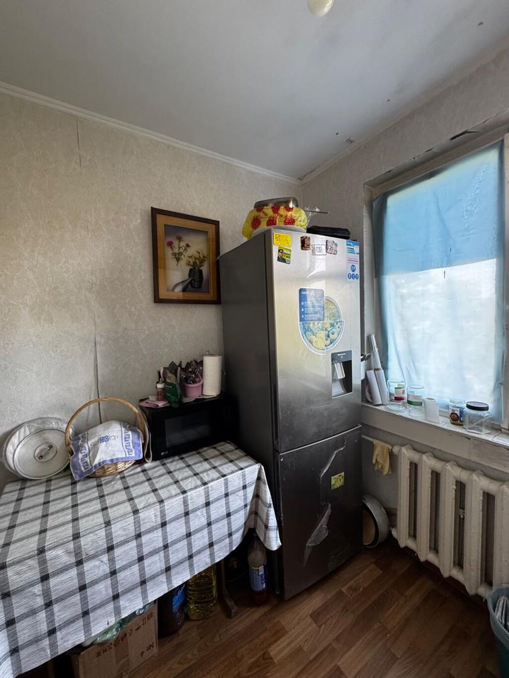 3 комнаты, 58 м², 10 мкр 104 серия, 4 этаж, Старый ремонт: фото 2