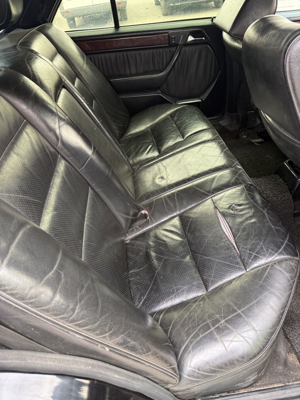 Mercedes-Benz W124: 1993 г., 2.8 л, Механика, Бензин, Седан: фото 6