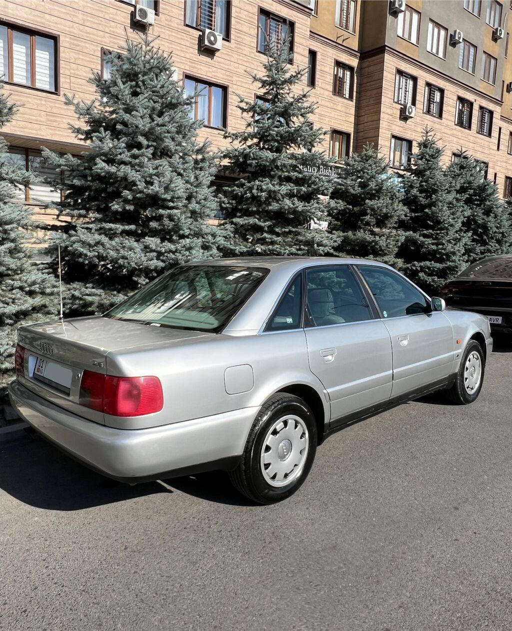 Audi A6: 1995 г., 2.6 л, Механика, Бензин, Седан: фото 4