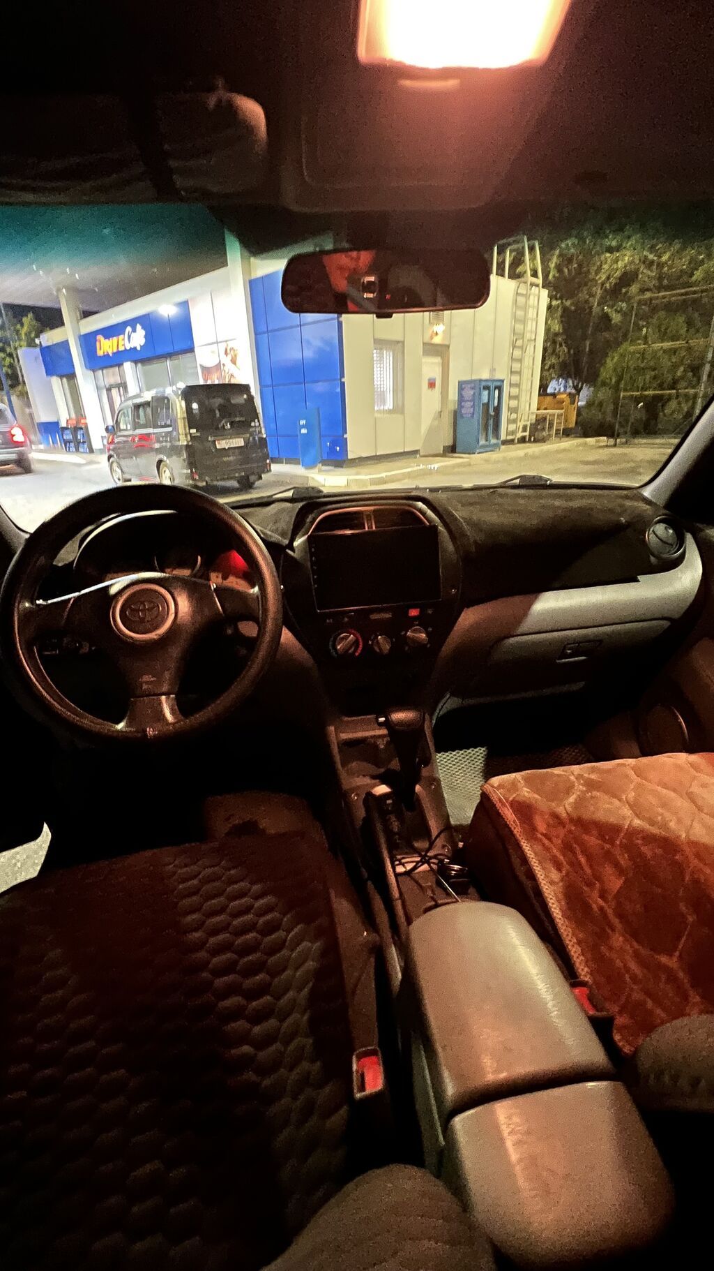 Toyota RAV4: 2003 г., 2 л, Автомат, Бензин, Кроссовер: фото 3