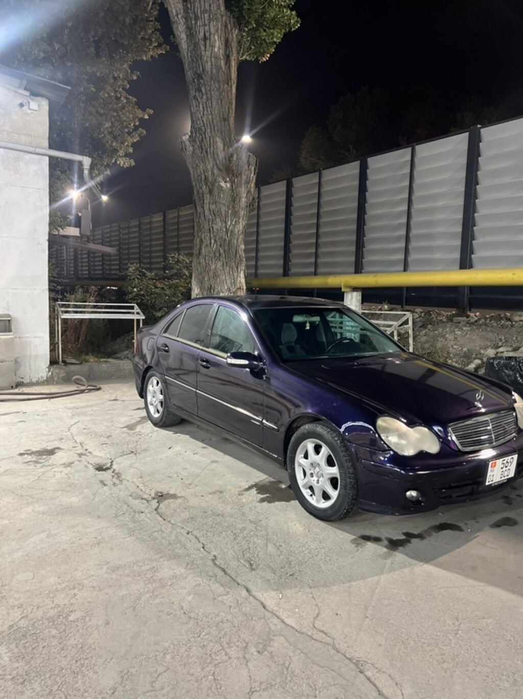 Mercedes-Benz C-Class: 2001 г., 3.2 л, Автомат, Бензин, Седан: фото 2