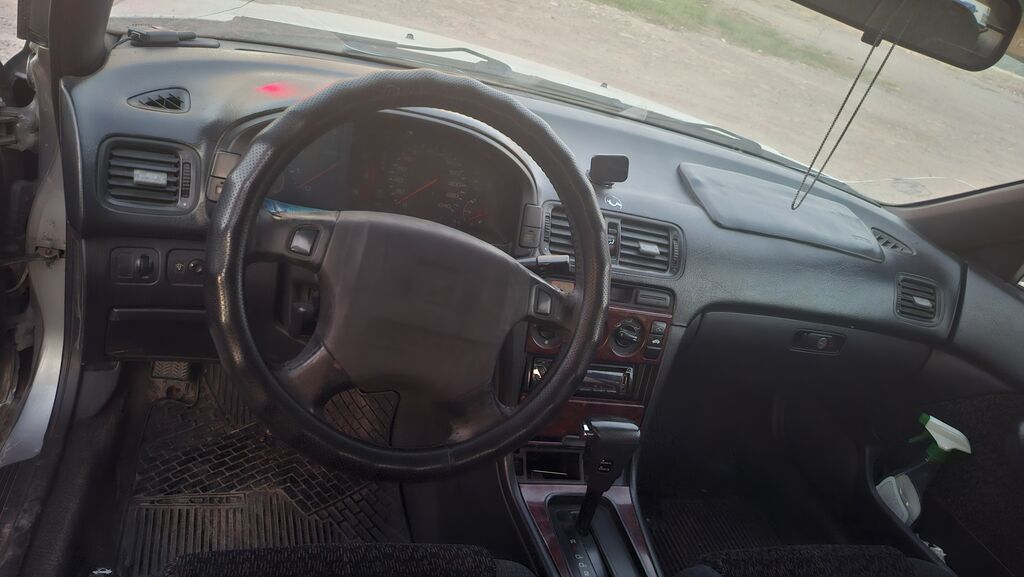 Honda Accord: 1995 г., 2 л, Автомат, Бензин, Седан: фото 5