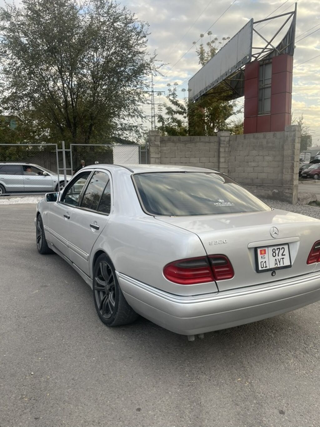 Mercedes-Benz E-Class: 1999 г., 3.2 л, Автомат, Бензин, Седан: фото 4