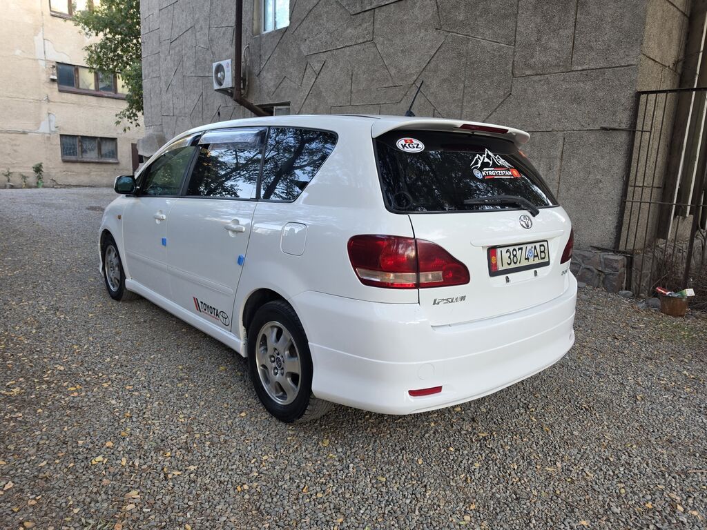 Toyota Ipsum: 2003 г., Автомат, Бензин, Минивэн: фото 4