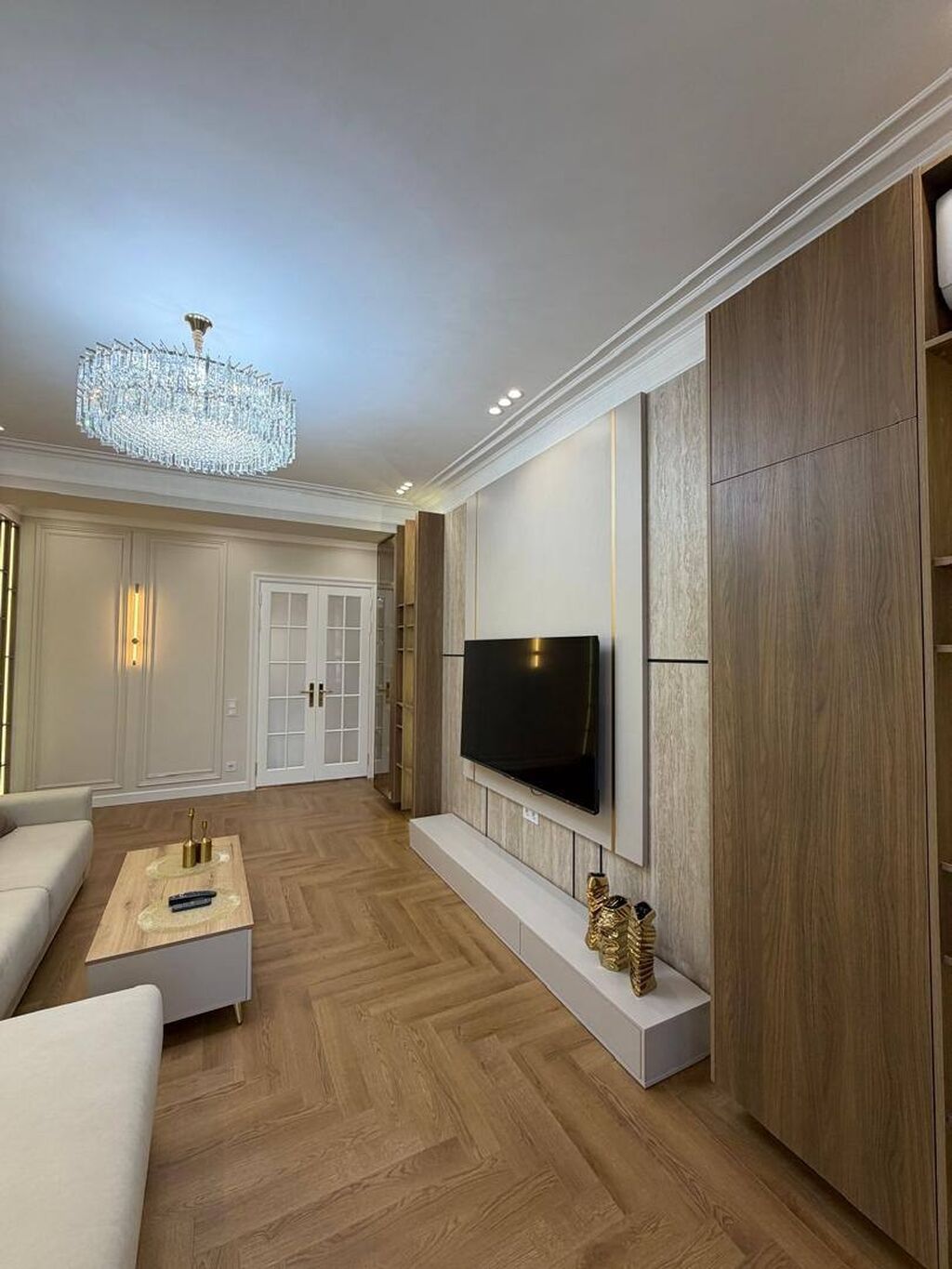 3 комнаты, 105 м², Южная Магистраль 10 этаж: фото 1