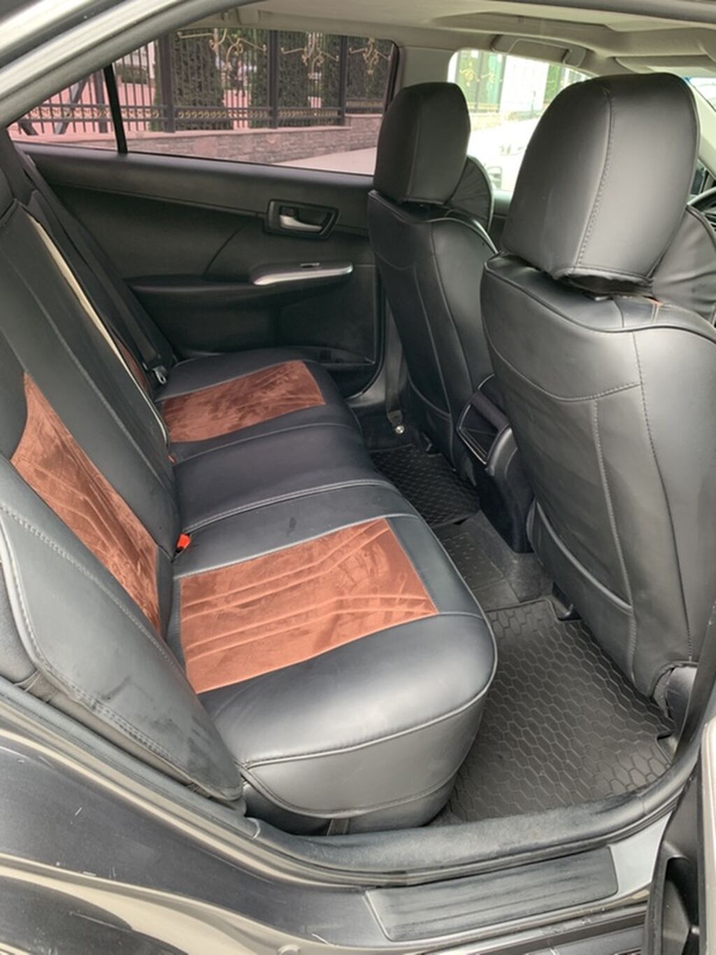 Toyota Camry: 2011 г., 2.5 л, Автомат, Седан: фото 5