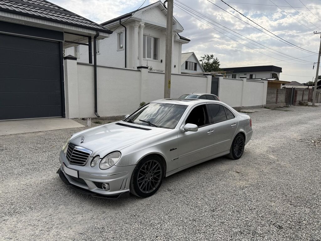 Mercedes-Benz E-Class: 2003 г., 5 л, Автомат, Бензин, Седан: фото 2