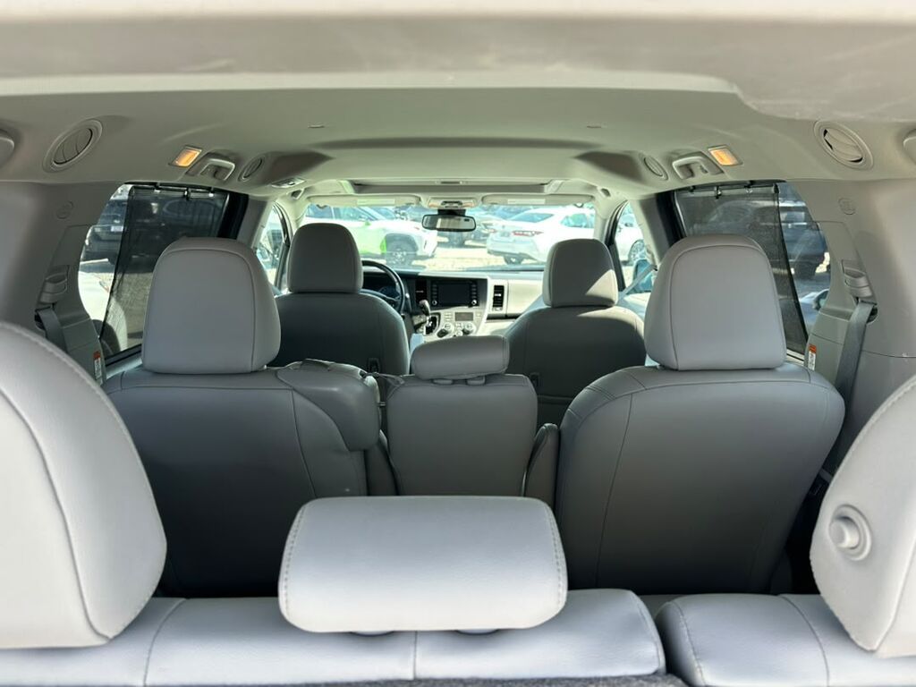 Toyota Sienna: 2020 г., 3.5 л, Автомат, Бензин, Минивэн: фото 6