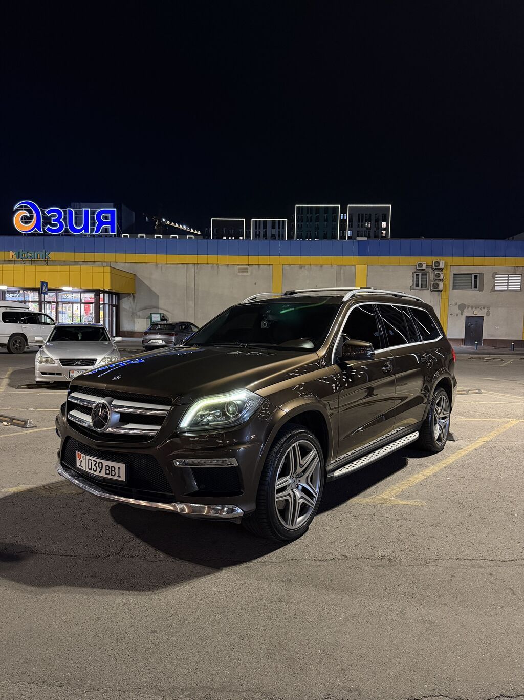 Mercedes-Benz GL-Class: 2013 г., 4.7 л, Автомат, Бензин, Внедорожник: фото 1