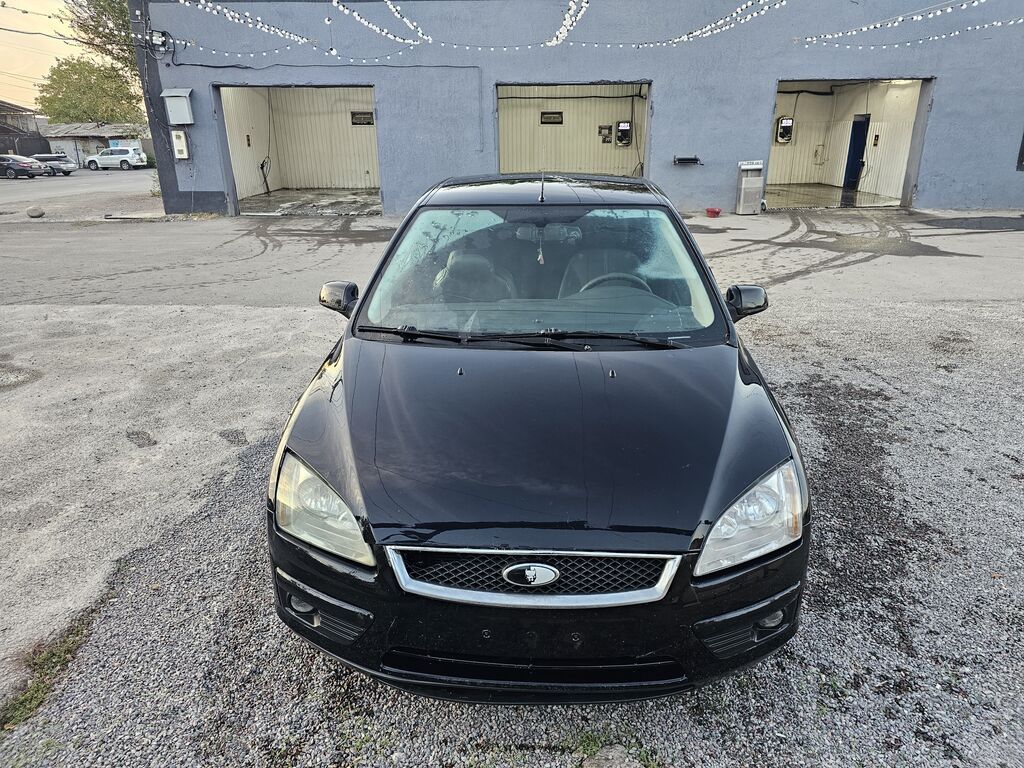 Ford Focus: 2006 г., 1.6 л, Механика, Бензин: фото 2