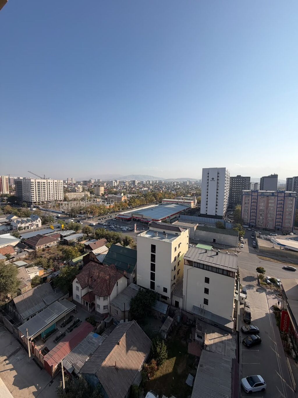 Продается квартира 4-комн., 140 м², Юг-2 мкр: фото 3