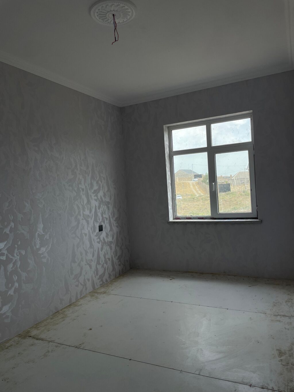Hökməli 2 otaqlı, 81 kv. m, Yeni təmirli