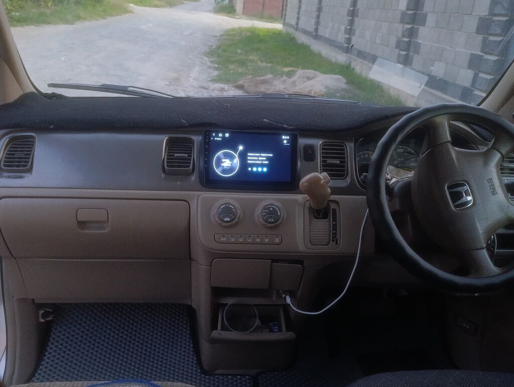 Honda Stepwgn: 2002 г., 0.2 л, Автомат, Бензин, Минивэн: фото 4