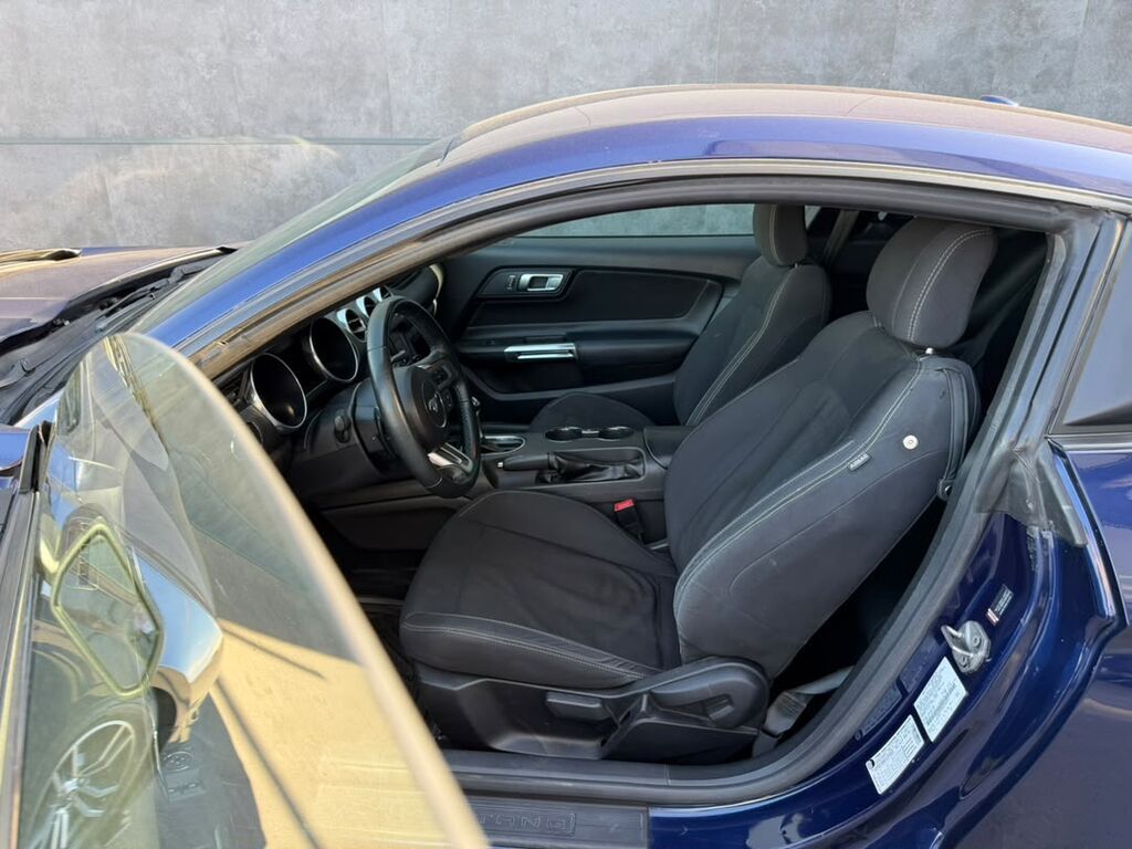 Ford Mustang: 2019 г., 2.3 л, Автомат, Бензин, Купе: фото 2