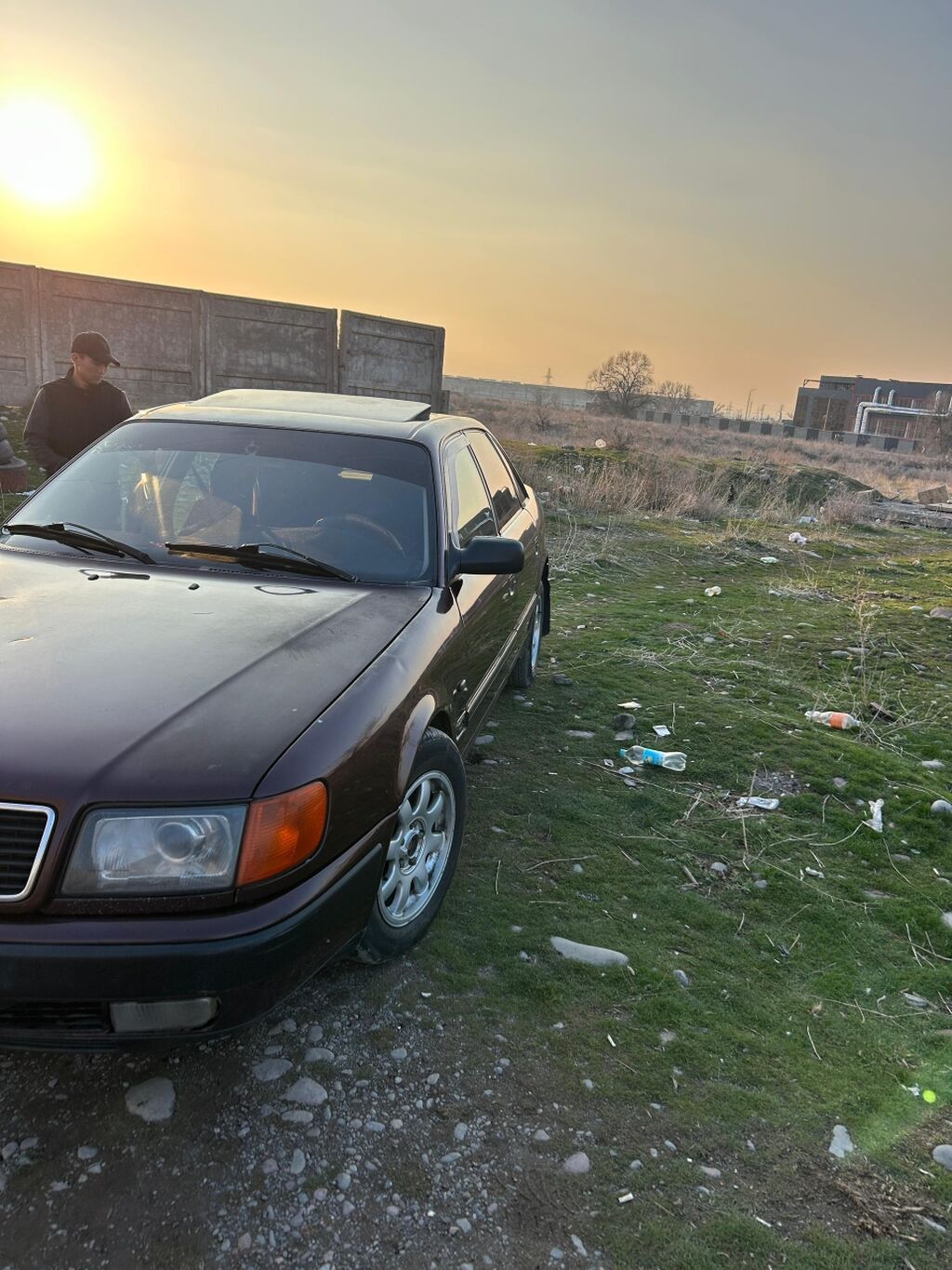 Audi 100: 1991 г., 2 л, Механика, Седан: фото 2