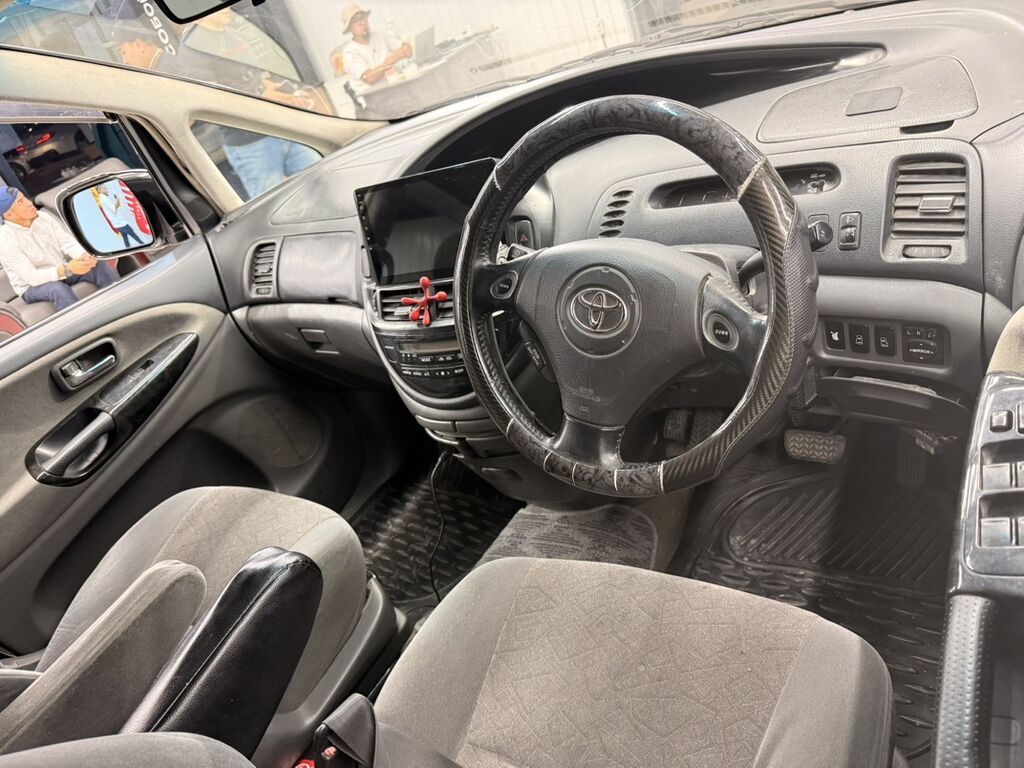 Toyota Estima: 2003 г., 3 л, Автомат, Бензин, Минивэн — фото 3