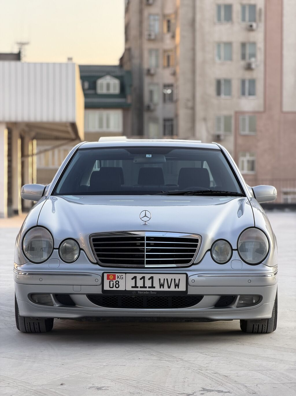 Mercedes-Benz E-Class: 2002 г., 3.2 л, Автомат, Бензин, Седан: фото 1