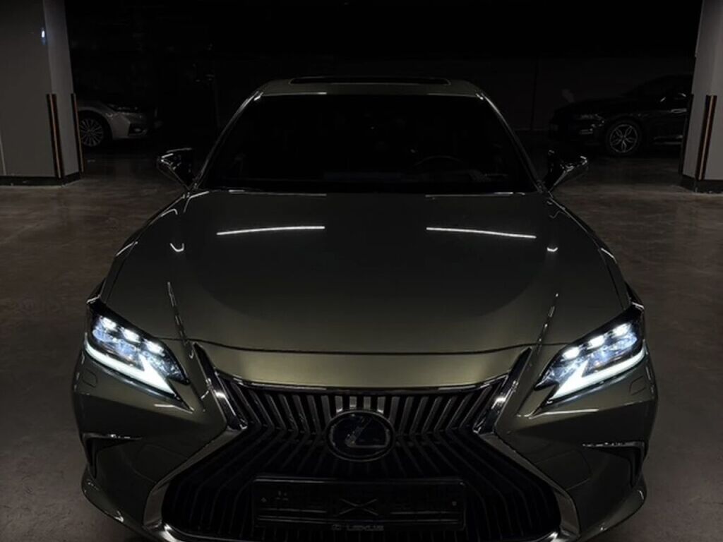 Lexus ES: 2019 г., 2.5 л, Автомат, Гибрид, Седан: фото 2