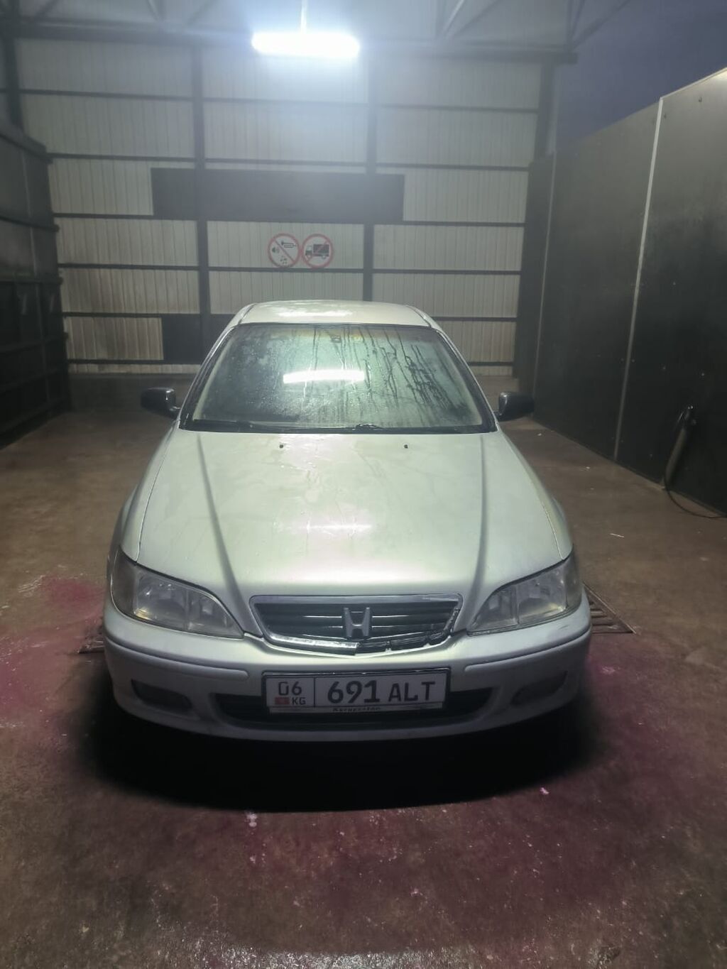 Honda Accord: 2000 г., 1.8 л, Механика, Седан: фото 4
