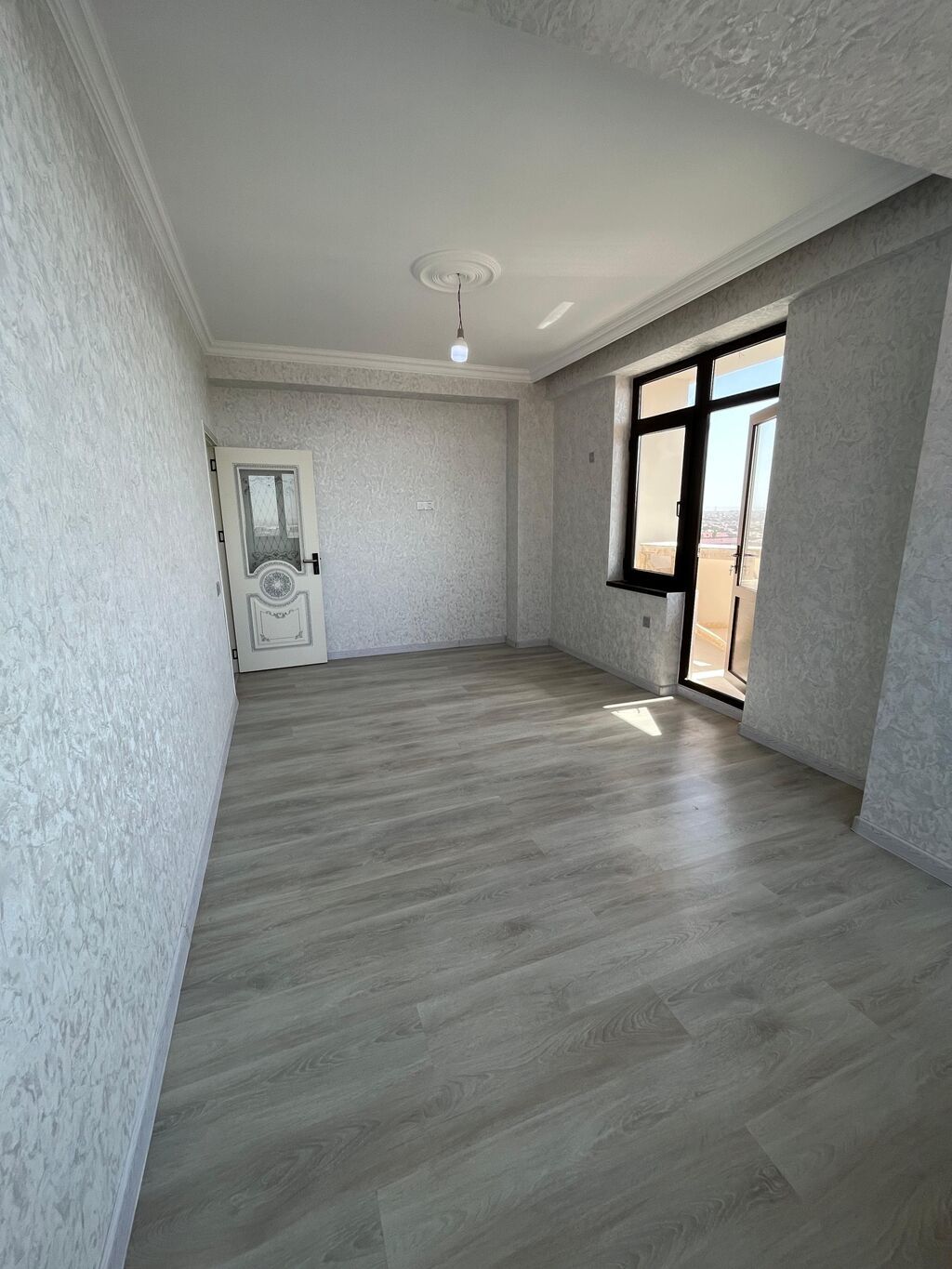 3 otaqlı, Yeni tikili, 102 kv. m