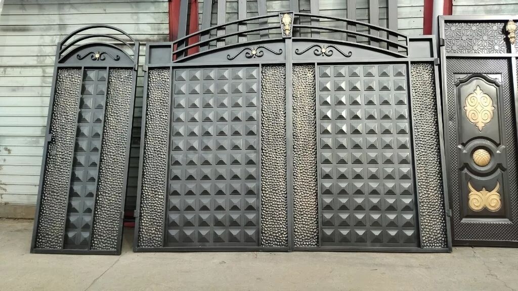Ворота, распашные, откатные, металл из России, грунтовка, покраска: фото 3