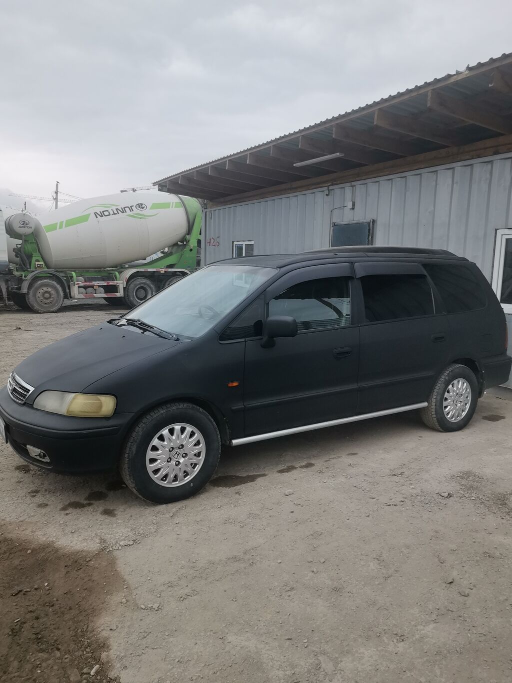 Honda Odyssey: 1997 г., 2.3 л, Автомат, Бензин, Минивэн: фото 3