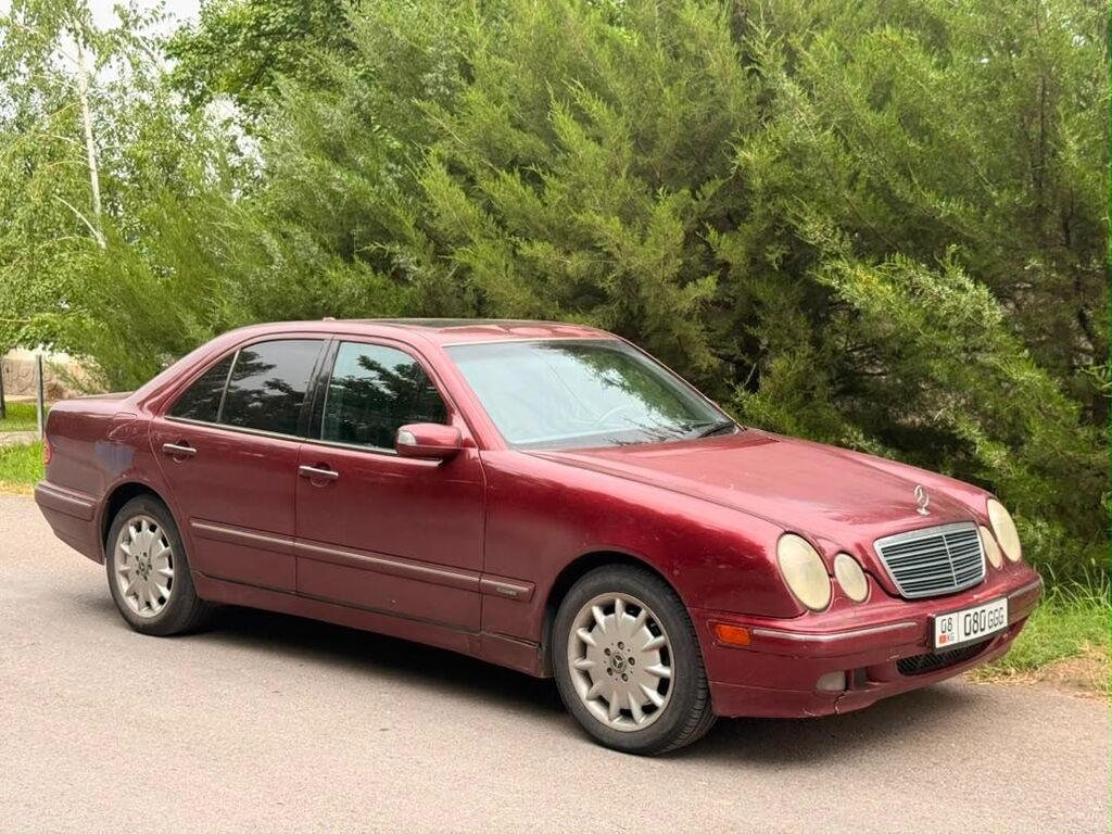 Mercedes-Benz E-Class: 2001 г., 4.3 л, Автомат, Бензин, Седан: фото 2