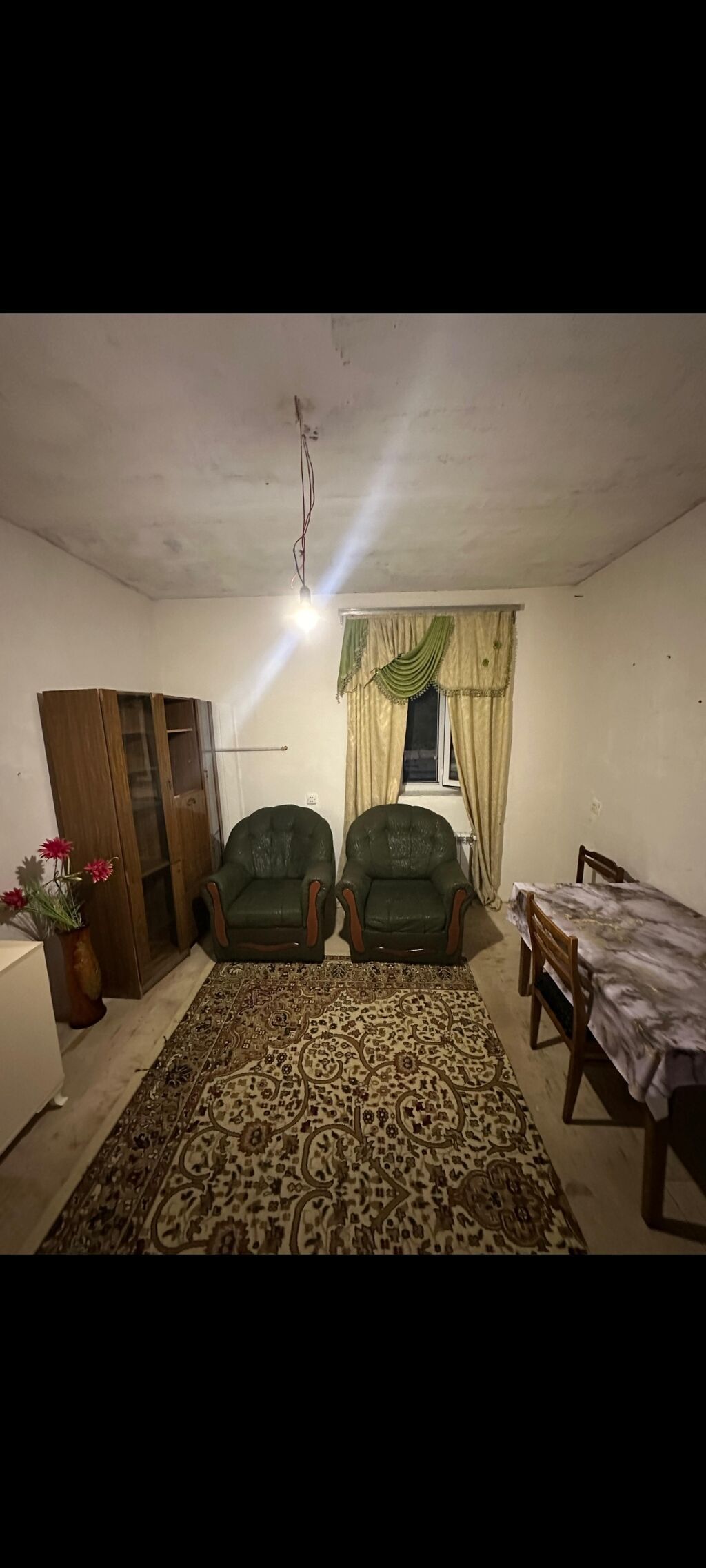 40 kv. m, 2 otaqlı, Su, Kanalizasiya, Kombi