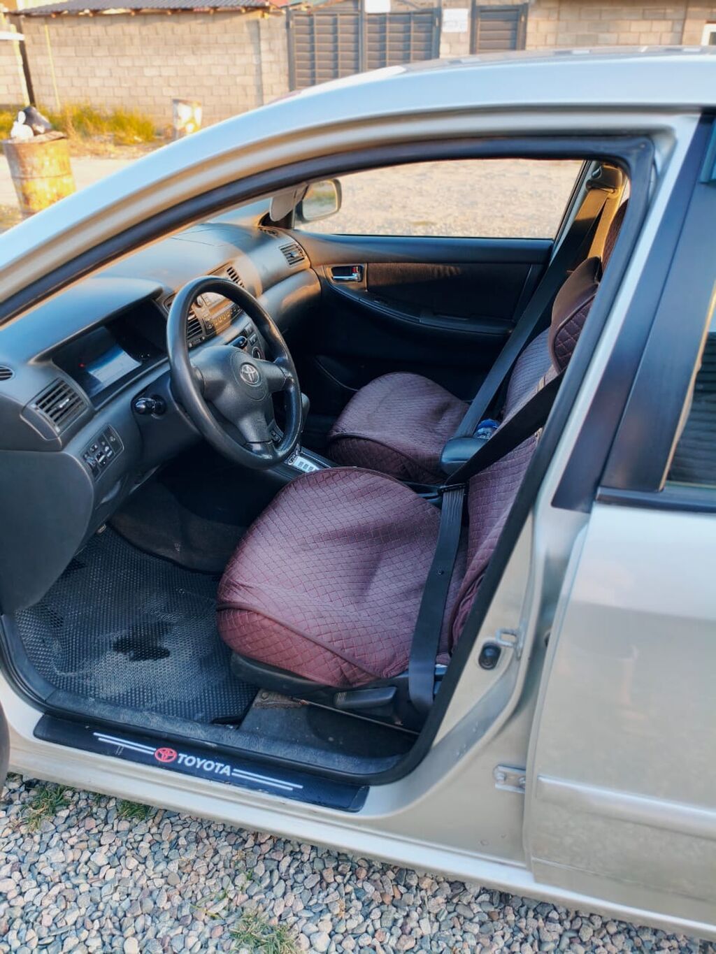 Toyota Corolla: 2005 г., 1.6 л, Автомат, Бензин, Седан: фото 8