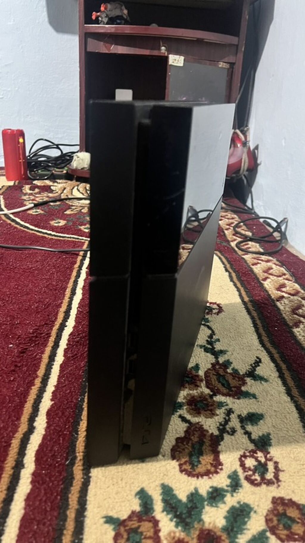 Sony PlayStation 4 (первая версия, “Fat”) + три геймпада DualShock 4: фото 3