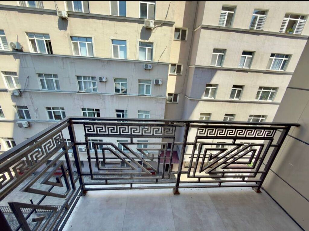 3 комнаты, 82 м², Золотой квадрат 5 этаж, Дизайнерский ремонт: фото 2