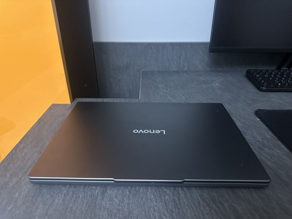 Lenovo IdeaPad Slim 3i — тонкий и лёгкий ноутбук на базе Intel Core i7: фото 1