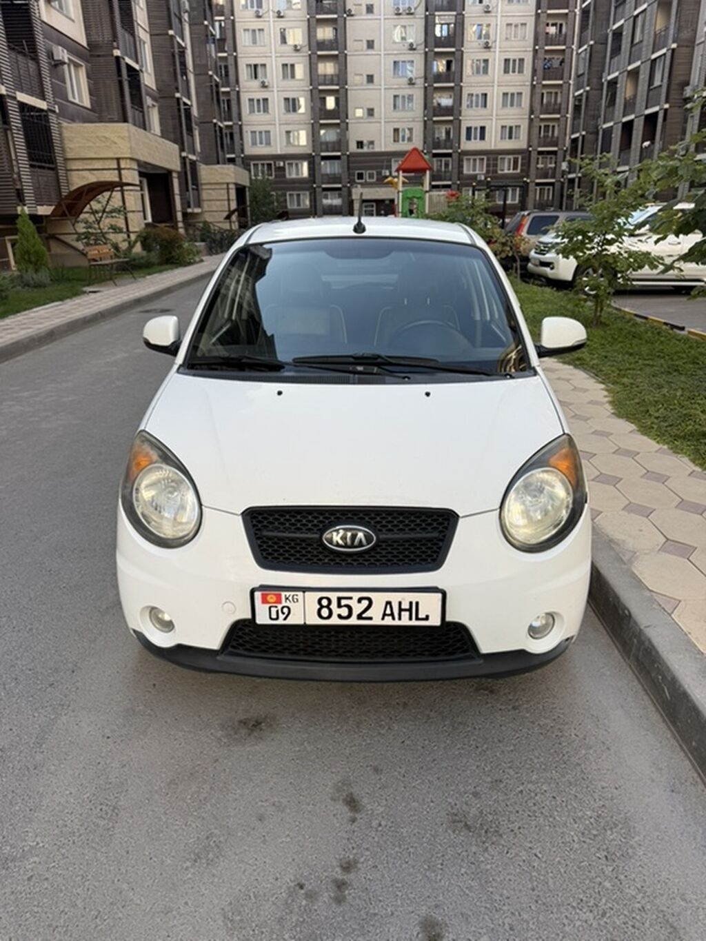 Kia Morning: 2010 г., 1 л, Автомат, Бензин, Хэтчбэк: фото 3