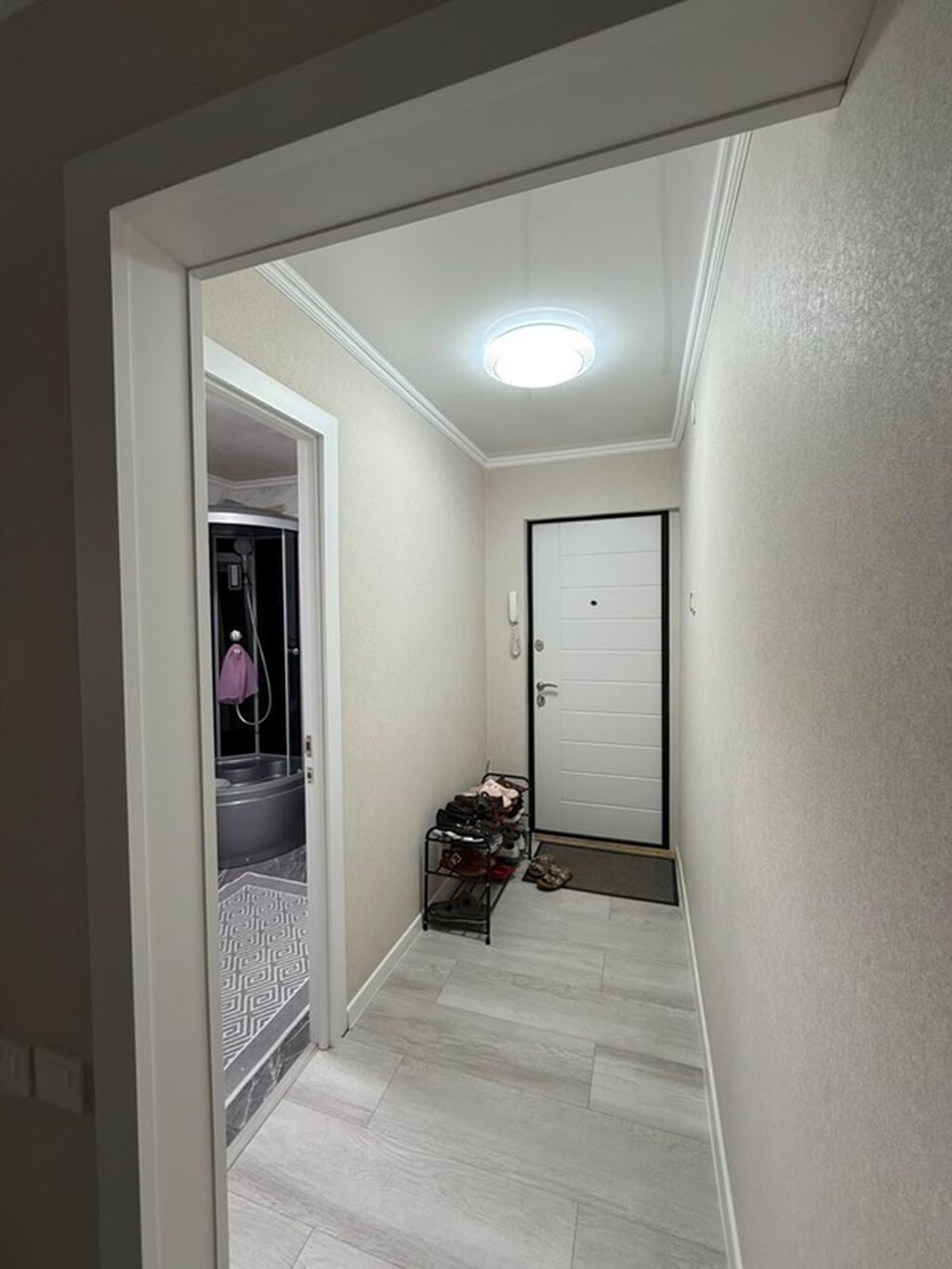 3 комнаты, 59 м², 10 мкр 104 серия, 1 этаж, Евроремонт: фото 6