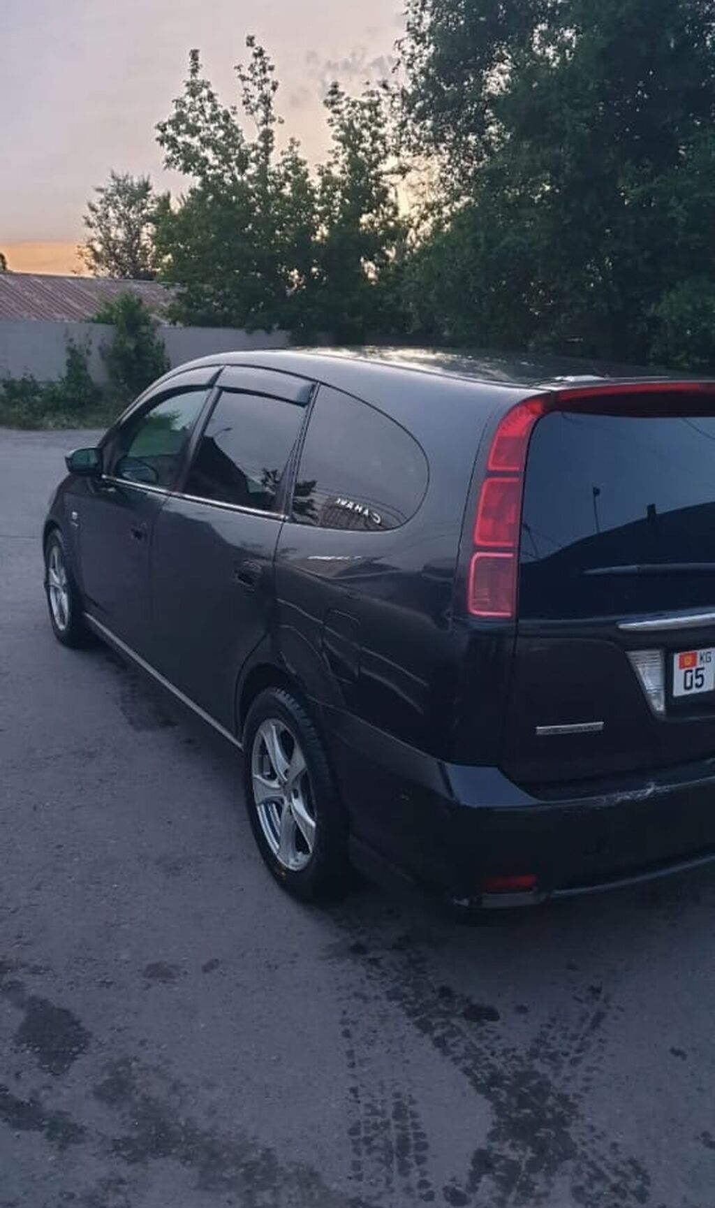 Honda Stream: 2004 г., 2 л, Вариатор, Бензин, Минивэн: фото 3