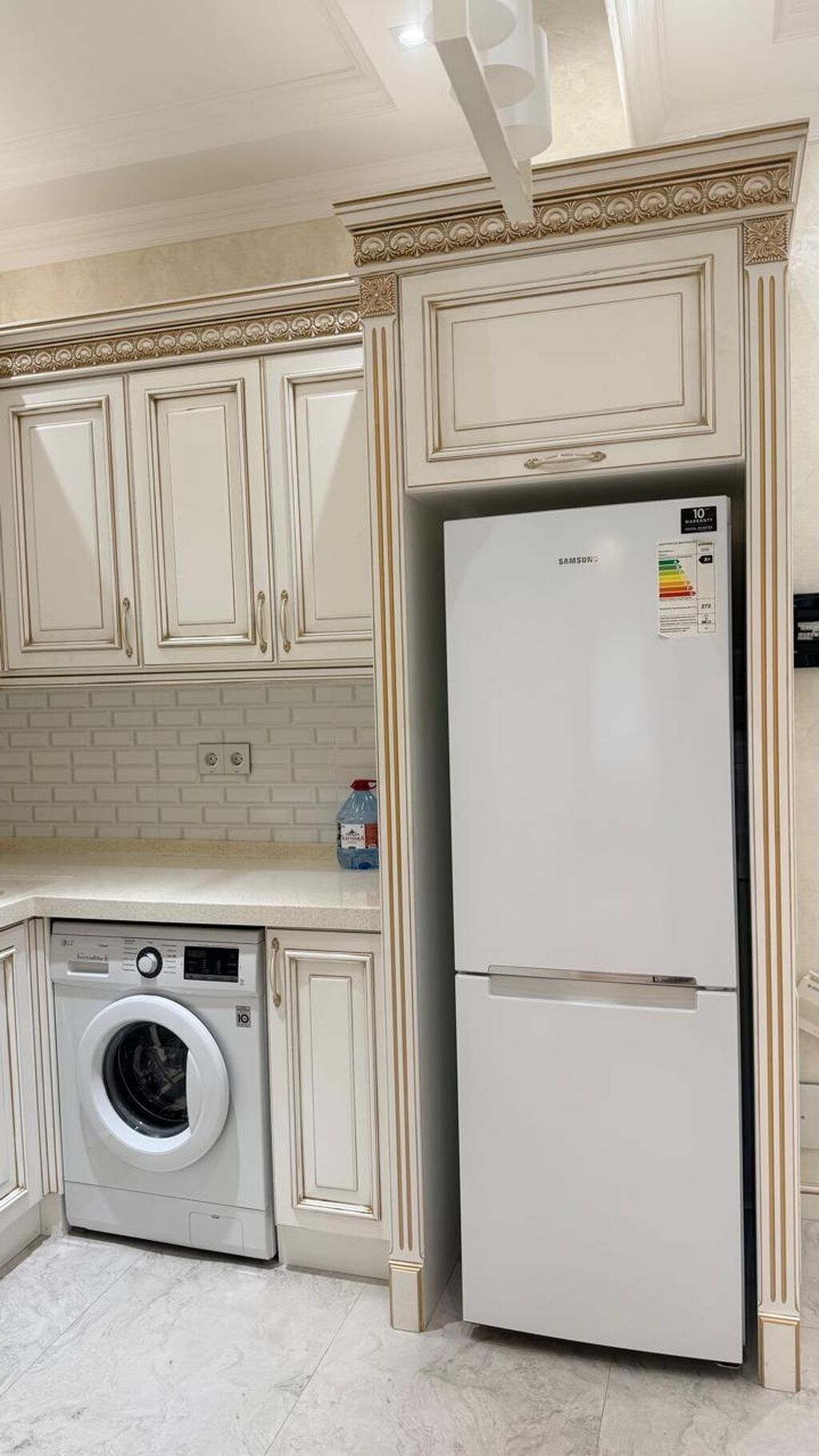 Bakı, 8-ci mikrorayon, 2 otaqlı, Köhnə tikili, m. Azadlıq Prospekti, 65 kv. m