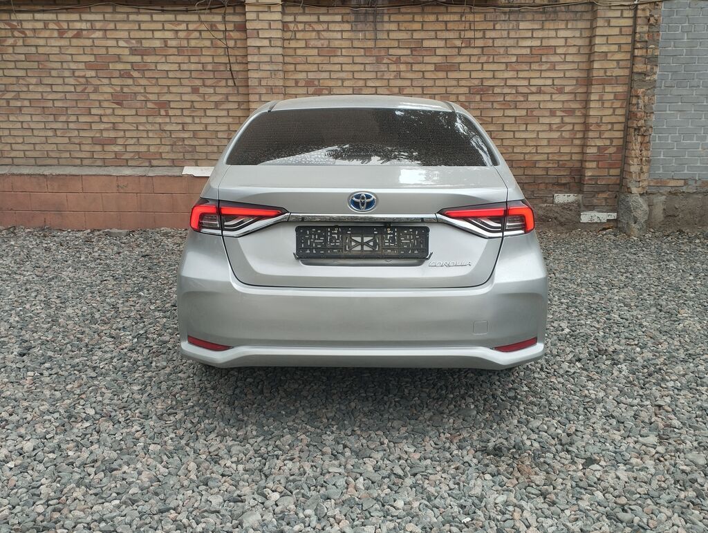 Toyota Corolla: 2021 г., 1.8 л, Вариатор, Гибрид, Седан: фото 4
