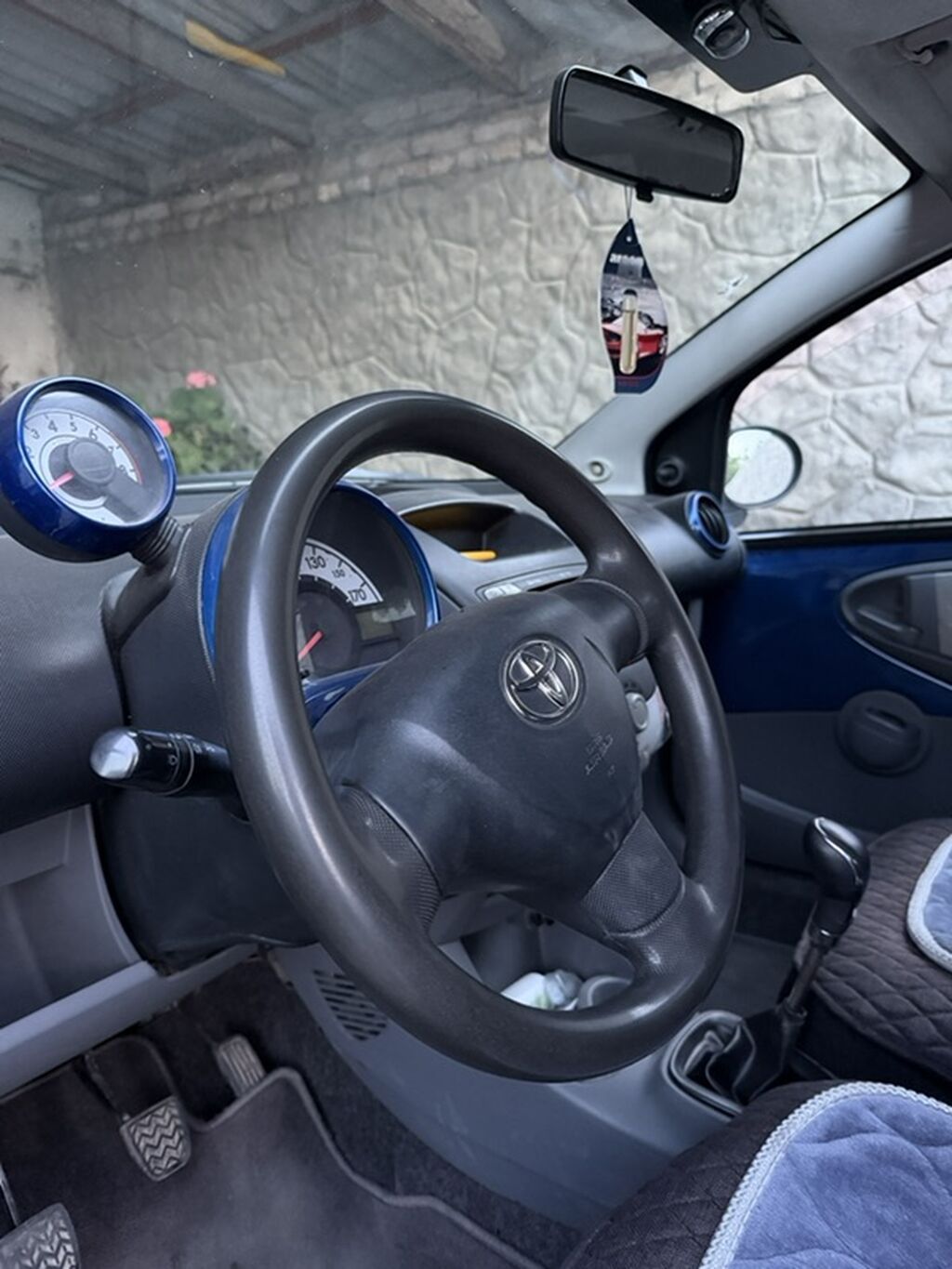 Toyota Aygo: 2009 г., Механика, Бензин, Хэтчбэк: фото 5