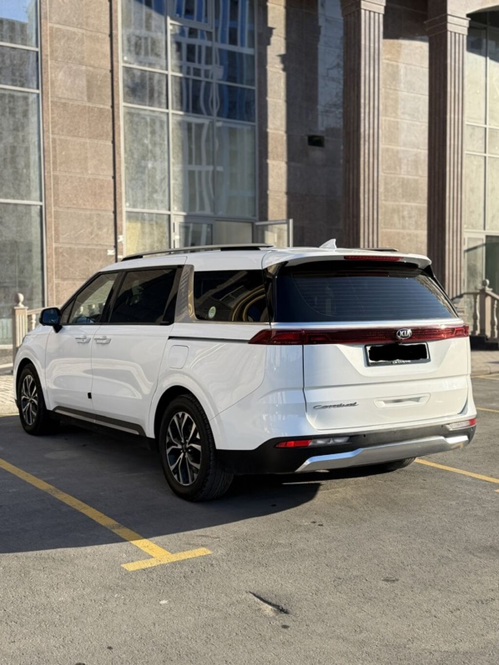 Kia Carnival: 2020 г., 2.2 л, Автомат, Дизель, Минивэн: фото 4
