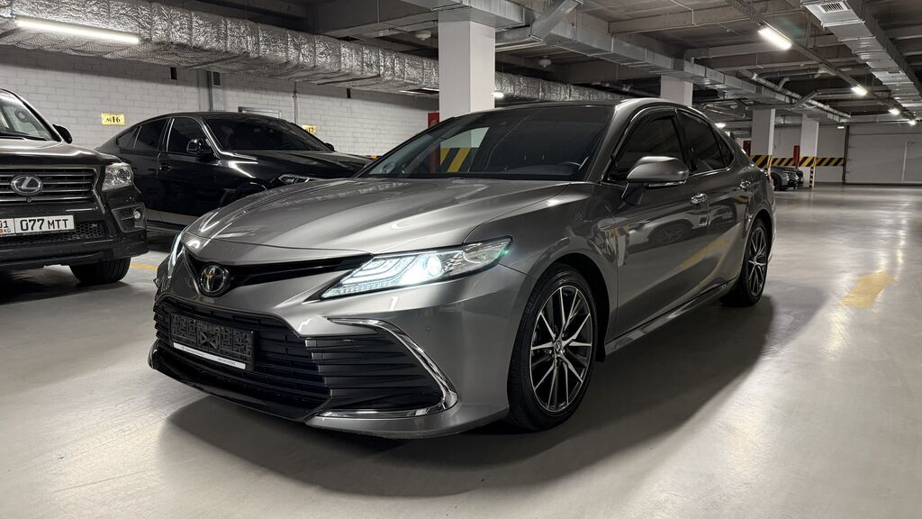 Toyota Camry: 2023 г., 2.5 л, Автомат, Бензин, Седан: фото 5