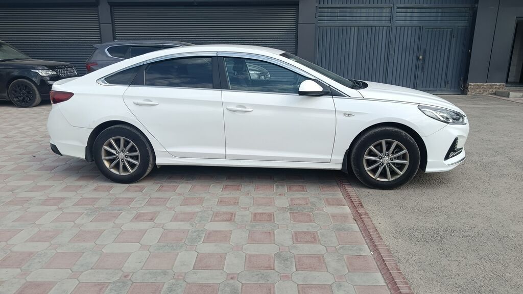 Hyundai Sonata: 2022 г., 2 л, Автомат, Газ, Седан: фото 4